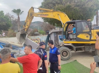 Demolition of illegal buildings in Alanya