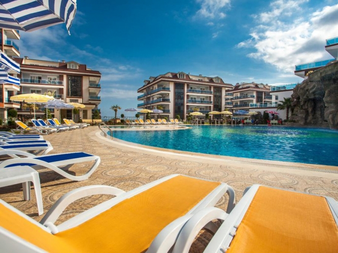 Flat in a beautiful residence in Alanya for sale